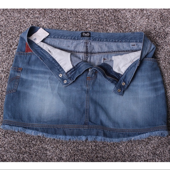 D & G by Dolce and Gabbana, Jean Skirt - Picture 3 of 8